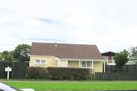 Photo of property in 2/10 Kingswood Road, Papatoetoe, Auckland, 2025