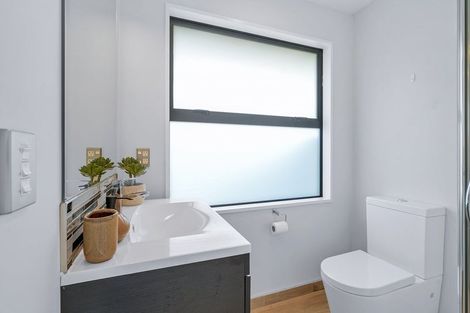 Photo of property in 18 Maka Lane, Halswell, Christchurch, 8025