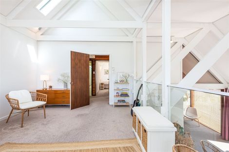 Photo of property in 25 Valley Road, Cashmere, Christchurch, 8022