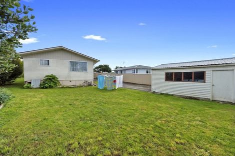 Photo of property in 15 Rosalind Street, Deanwell, Hamilton, 3206