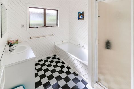 Photo of property in 26 Mclaren Place, Chedworth, Hamilton, 3210