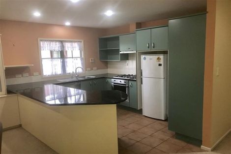 Photo of property in 28 Parkwood Crescent, Gulf Harbour, Whangaparaoa, 0930