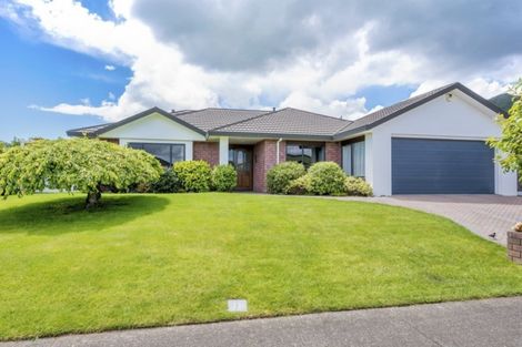 Photo of property in 7 Cranbrook Grove, Waikanae, 5036
