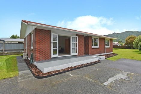 Photo of property in 59 Kashmir Avenue, Clouston Park, Upper Hutt, 5018