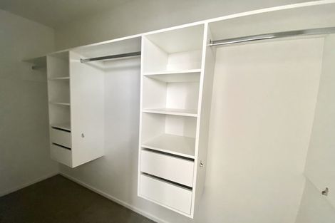 Photo of property in 1/20 Peach Road, Glenfield, Auckland, 0629