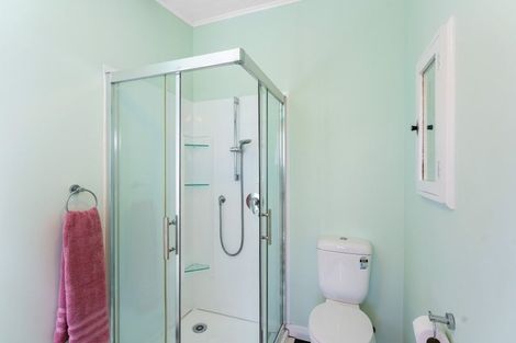 Photo of property in 103a Waikawa Beach Road, Manakau, Levin, 5573