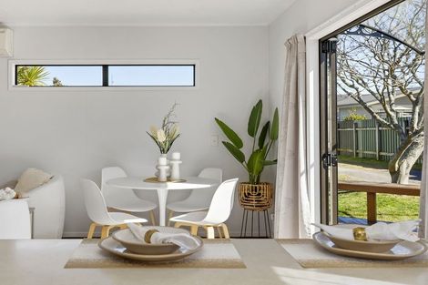 Photo of property in 2/10 Koha Road, Taupo, 3330