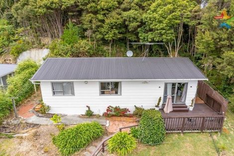 Photo of property in 4 John Street, Stokes Valley, Lower Hutt, 5019