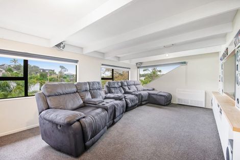 Photo of property in 43 Langton Road, Stanmore Bay, Whangaparaoa, 0932