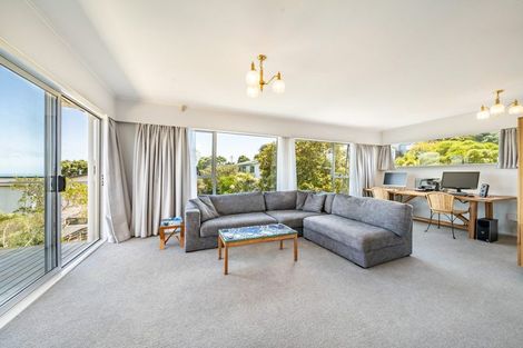 Photo of property in 12 The Track, Plimmerton, Porirua, 5026
