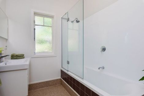 Photo of property in 2/6 Geddes Terrace, Avondale, Auckland, 1026