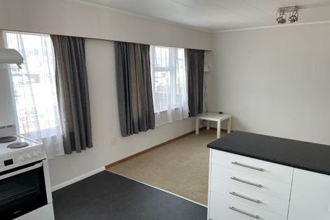 Photo of property in 17 Bolton Street, Petone, Lower Hutt, 5012