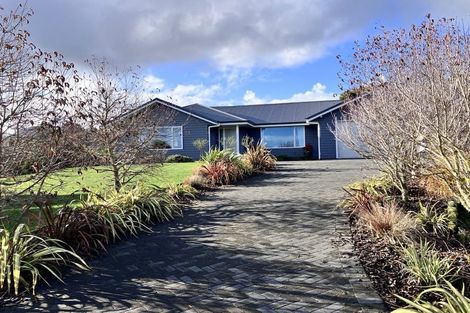 Photo of property in 26 Lacebark Drive, Kinloch, Taupo, 3377