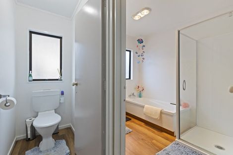 Photo of property in 8a Walmer Grove, Bell Block, New Plymouth, 4312