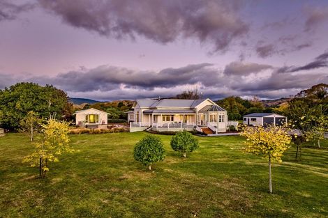 Photo of property in 108 Arcus Road, Te Horo, Otaki, 5582
