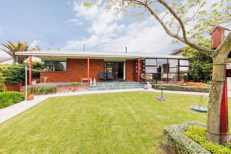 Photo of property in 23 Park View Avenue, Feilding, 4702