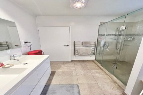 Photo of property in 1/8 Tawera Road, Greenlane, Auckland, 1051