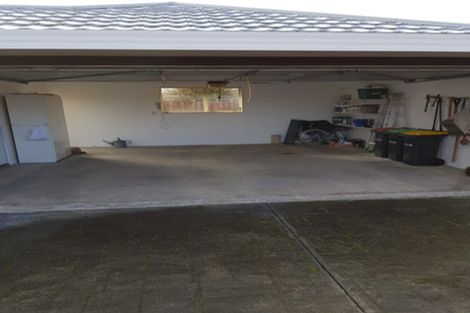 Photo of property in 2/15 Honeysuckle Place, Northcote, Christchurch, 8052