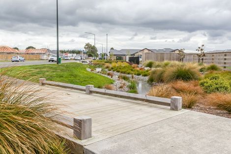 Photo of property in 31 Vista Crescent, Maoribank, Upper Hutt, 5018