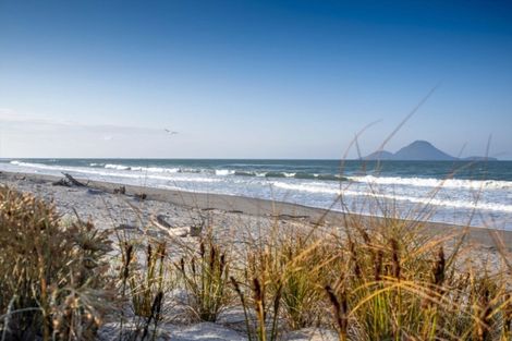 Photo of property in 50 Pacific Parade, Coastlands, Whakatane, 3120