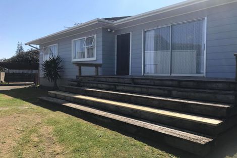 Photo of property in 4 Ronald Place, Manurewa, Auckland, 2102