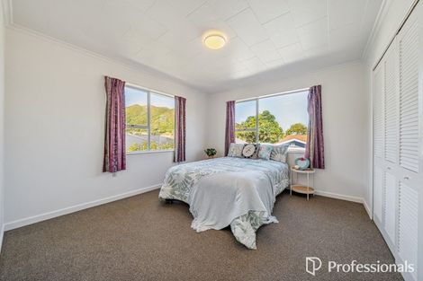 Photo of property in 3a Saint Ronans Avenue, Waterloo, Lower Hutt, 5011