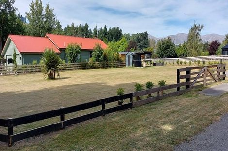 Photo of property in 7 Hart Place, Lake Coleridge, 7572