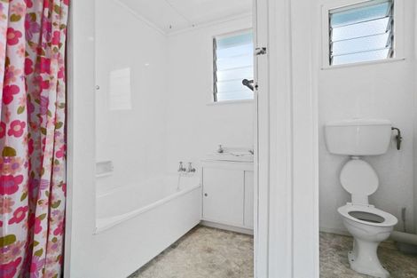 Photo of property in 300a Williamson Road, Whangamata, 3620