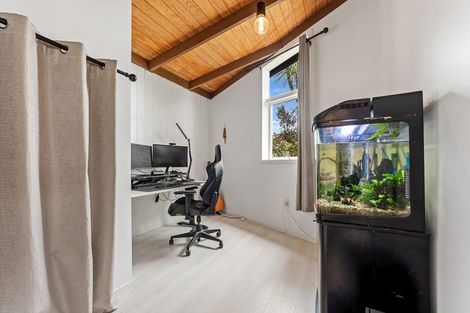 Photo of property in 73 Roberts Road, Matakatia, Whangaparaoa, 0930