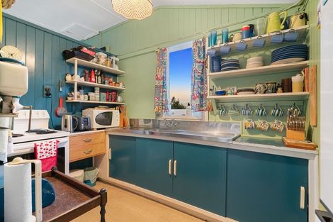 Photo of property in 52 Wairahi Road, Langs Beach, Waipu, 0582