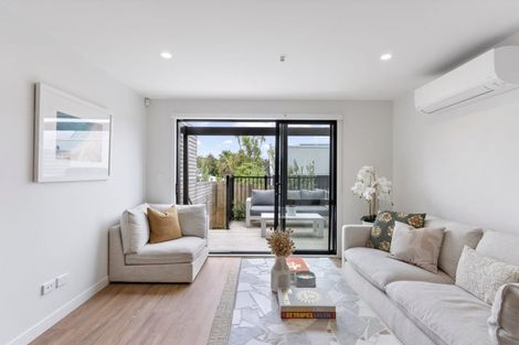 Photo of property in 4/15 Tilden Avenue, Hillcrest, Auckland, 0627