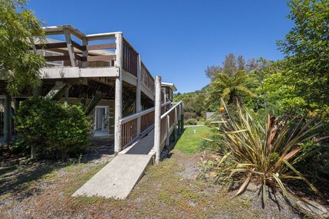 Photo of property in 15 Thompson Place, Anakiwa, Picton, 7281