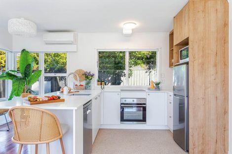 Photo of property in 2/7 Onepoto Road, Hauraki, Auckland, 0622