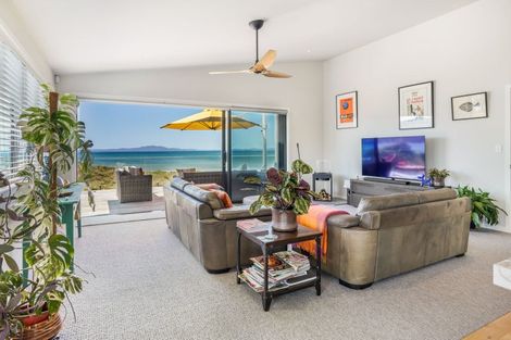 Photo of property in 37 Simon Urlich Road, Karikari Peninsula, 0483