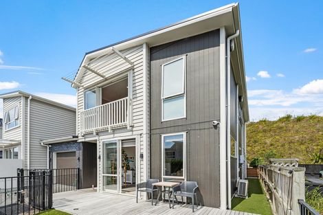 Photo of property in 33 Sanremo Lane, Stanmore Bay, Whangaparaoa, 0932