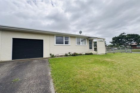 Photo of property in 80a Wikiriwhi Crescent, Awapuni, Palmerston North, 4412