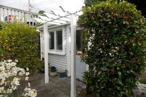 Photo of property in 13 Barton Terrace, Thorndon, Wellington, 6011