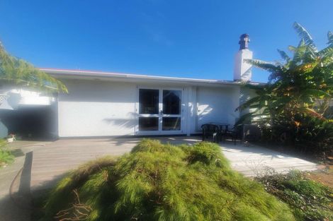 Photo of property in 14 Camellia Avenue, Aramoho, Whanganui, 4500