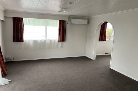 Photo of property in 9 Oak Avenue, Nawton, Hamilton, 3200