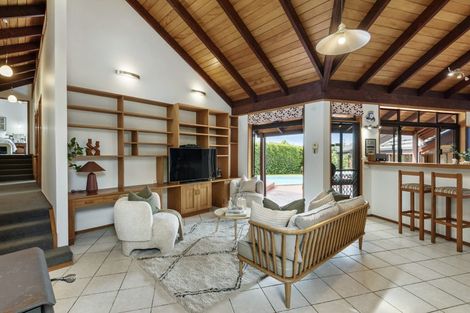 Photo of property in 106 Kowhai Road, Campbells Bay, Auckland, 0630