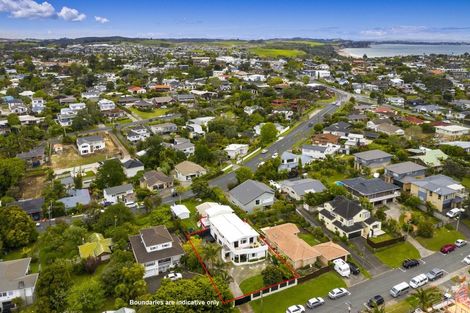 Photo of property in 1/949 Beach Road, Torbay, Auckland, 0630