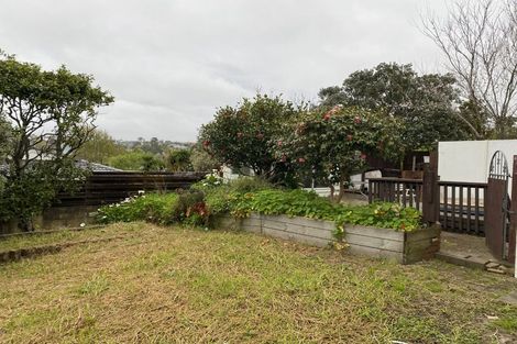 Photo of property in 81 Weatherly Road, Torbay, Auckland, 0630