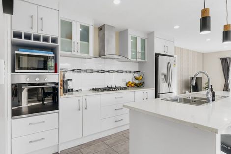 Photo of property in 16 Cole Thomas Place, Huntington, Hamilton, 3210