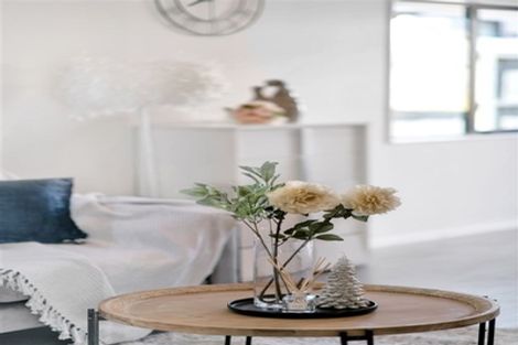 Photo of property in 48 Hikuawa Road, Flat Bush, Auckland, 2019