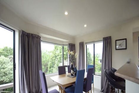Photo of property in 143 Summerhill Drive, Fitzherbert, Palmerston North, 4410