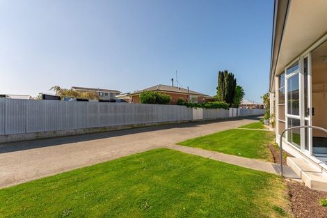 Photo of property in 1-11/94 Avenue Road, West End, Timaru, 7910