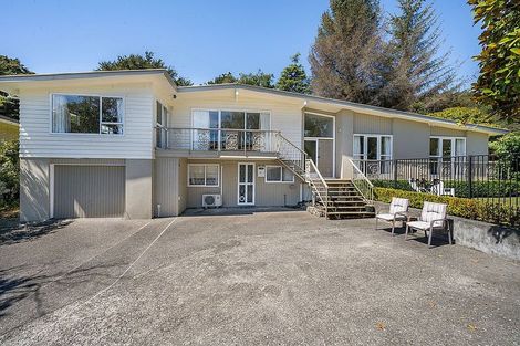 Photo of property in 53b Fendalton Crescent, Pinehaven, Upper Hutt, 5019