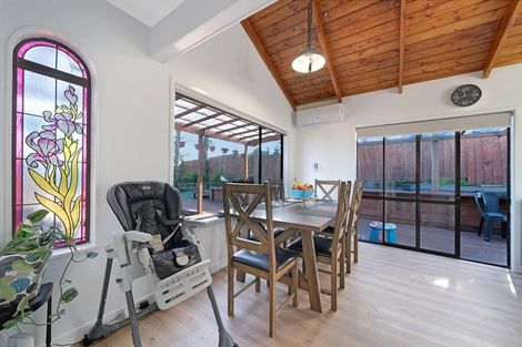 Photo of property in 2/46a Captain Scott Road, Glen Eden, Auckland, 0602
