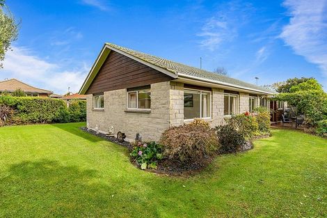 Photo of property in 41 Headcorn Place, Botany Downs, Auckland, 2010