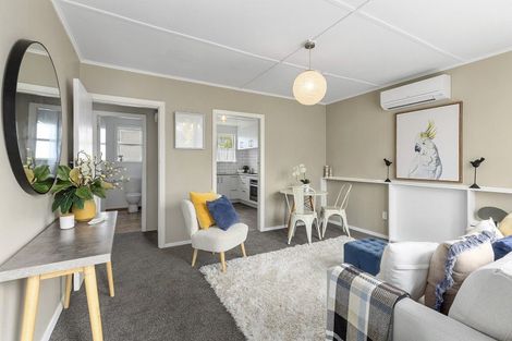 Photo of property in Heretaunga Flats, 4/652 Fergusson Drive, Trentham, Upper Hutt, 5018